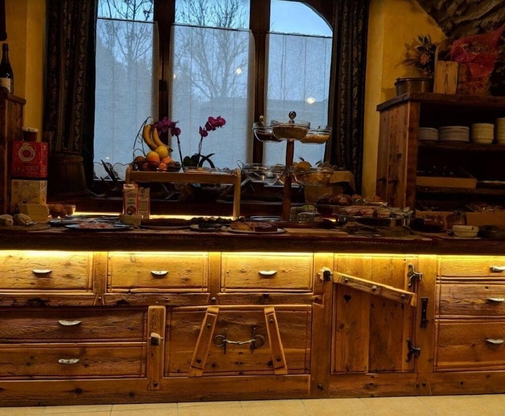 Breakfast area